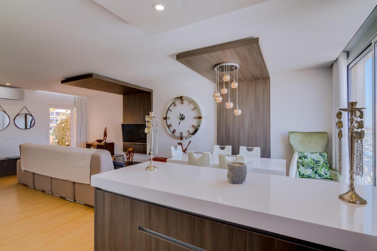 Gold Suites - Luxurious Apartment - Sea View ヴィラモウラ エクステリア 写真